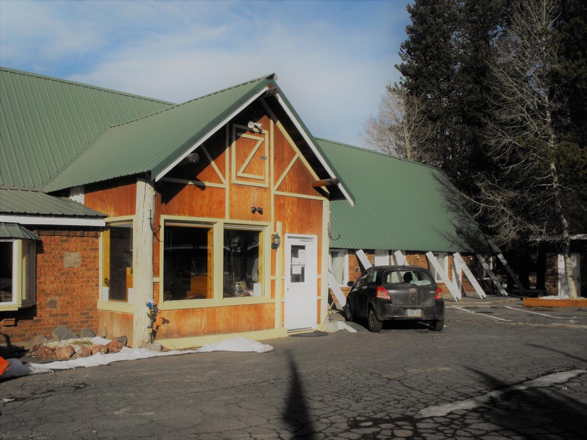 Eagle Crater Lake Inn Chemult Zewnętrze zdjęcie